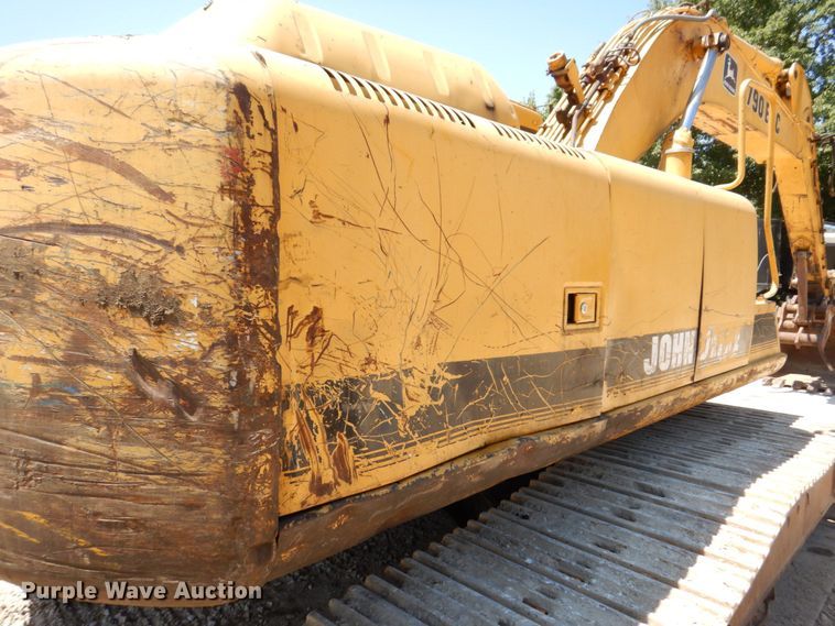 image for item KR9200 1997 John Deere 790ELC  excavator