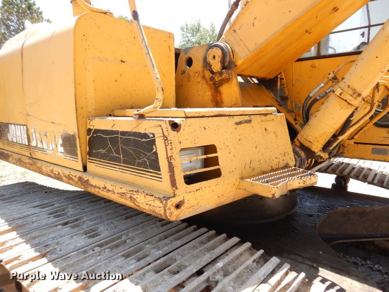 image for item KR9200 1997 John Deere 790ELC  excavator