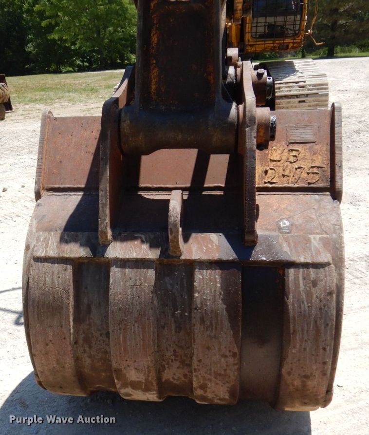 image for item KR9200 1997 John Deere 790ELC  excavator