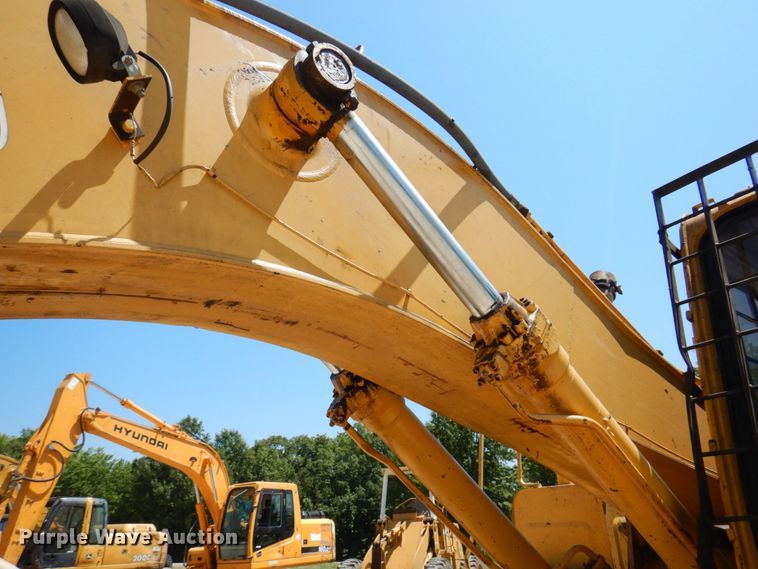 image for item KR9200 1997 John Deere 790ELC  excavator