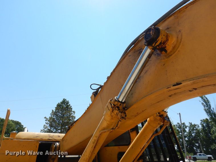 image for item KR9200 1997 John Deere 790ELC  excavator