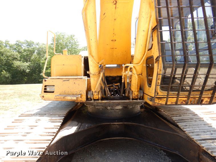 image for item KR9200 1997 John Deere 790ELC  excavator