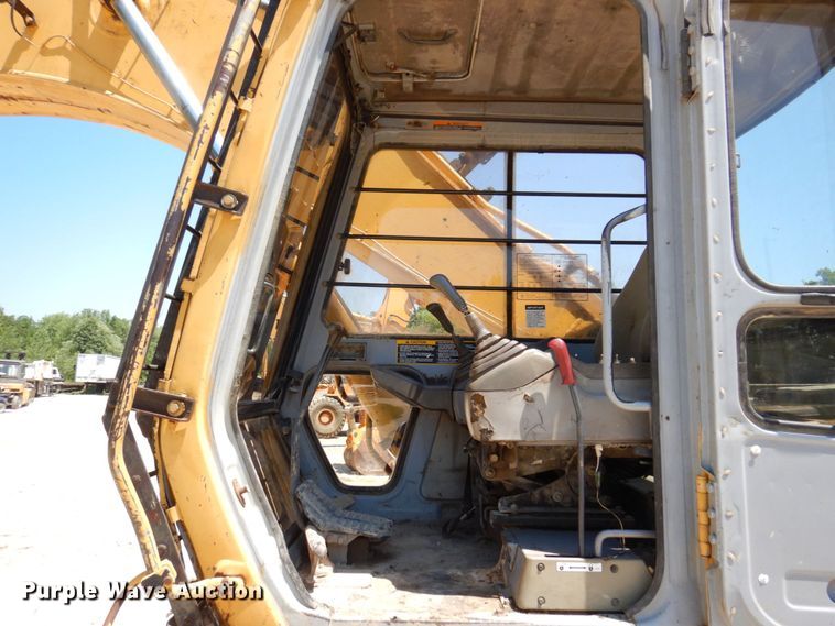 image for item KR9200 1997 John Deere 790ELC  excavator