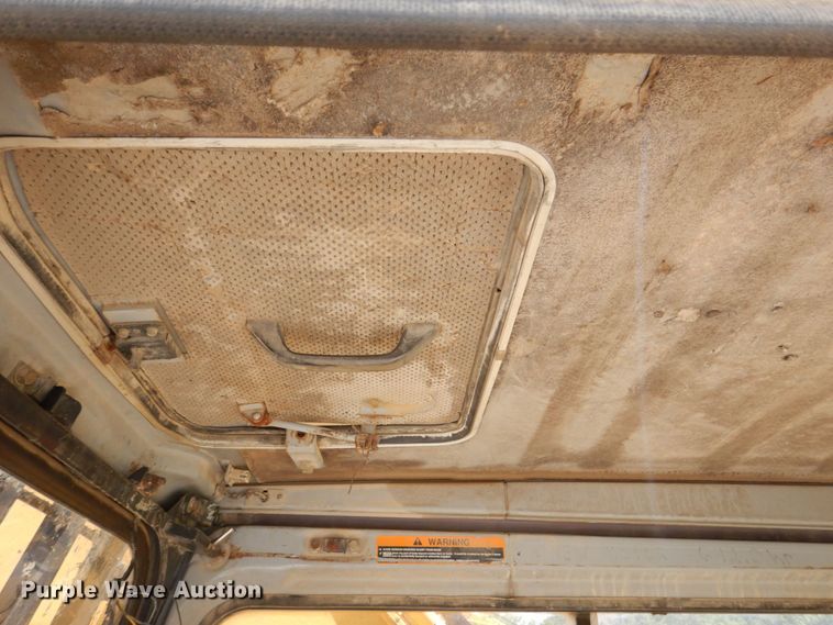 image for item KR9200 1997 John Deere 790ELC  excavator