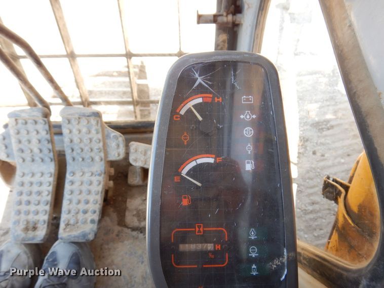 image for item KR9200 1997 John Deere 790ELC  excavator