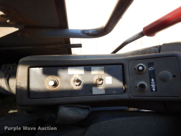 image for item KR9200 1997 John Deere 790ELC  excavator