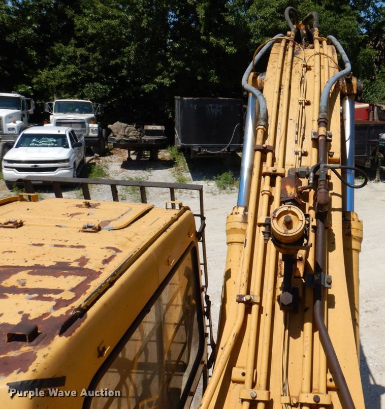 image for item KR9200 1997 John Deere 790ELC  excavator