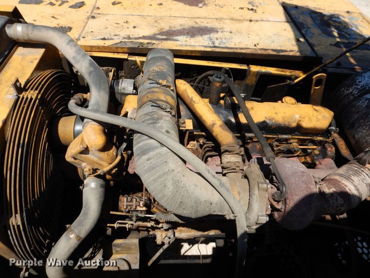 image for item KR9200 1997 John Deere 790ELC  excavator