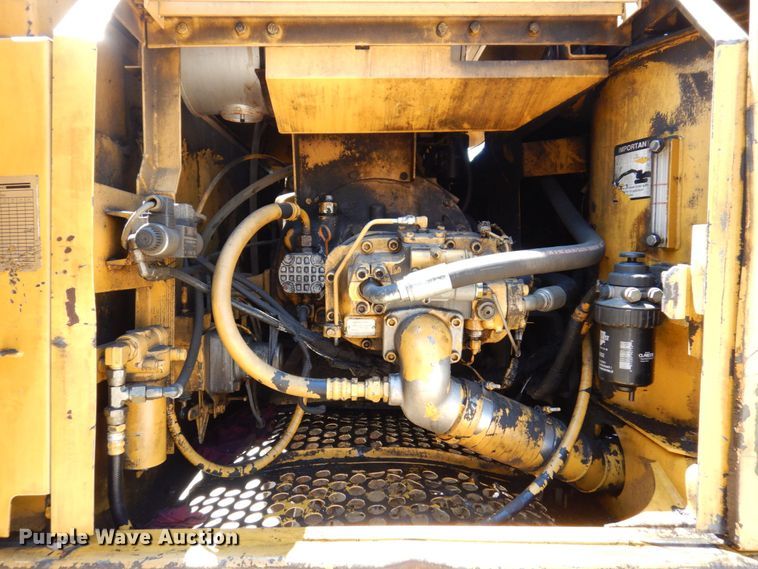 image for item KR9200 1997 John Deere 790ELC  excavator