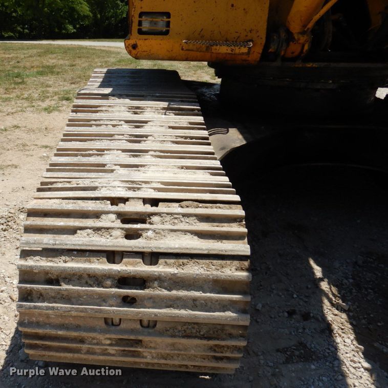 image for item KR9200 1997 John Deere 790ELC  excavator