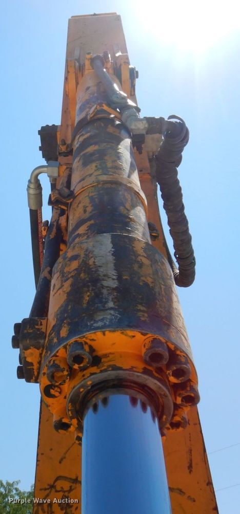 image for item KR9201 2005 Hyundai Robex 160LC-7  excavator