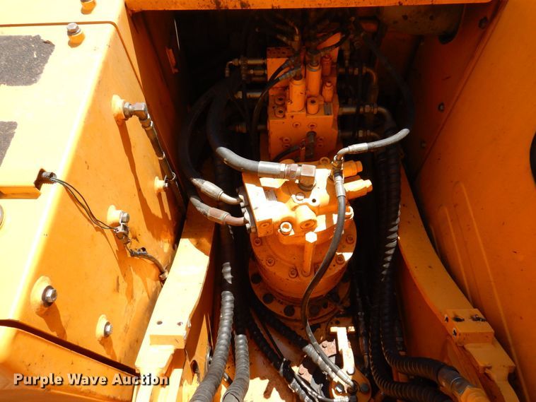 image for item KR9201 2005 Hyundai Robex 160LC-7  excavator