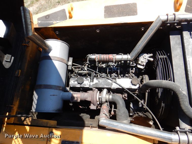 image for item KR9201 2005 Hyundai Robex 160LC-7  excavator