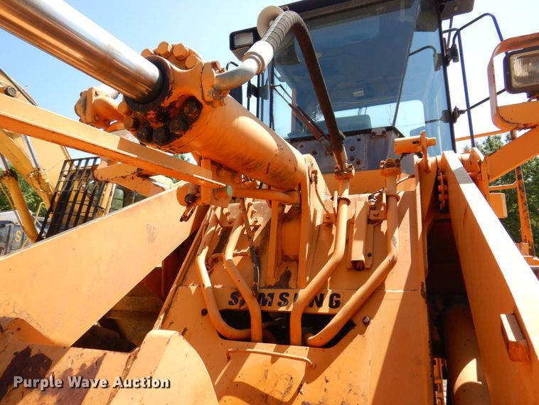 image for item KR9202 Samsung SL120-2  wheel loader