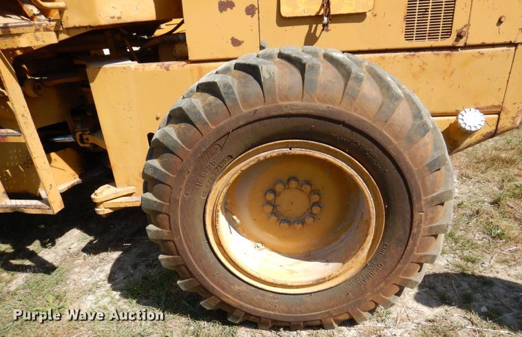 image for item KR9204 1979 International 510  wheel loader