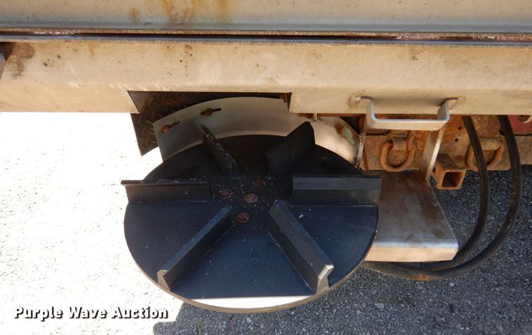 image for item KR9208 2003 GMC C4500  dump flatbed truck