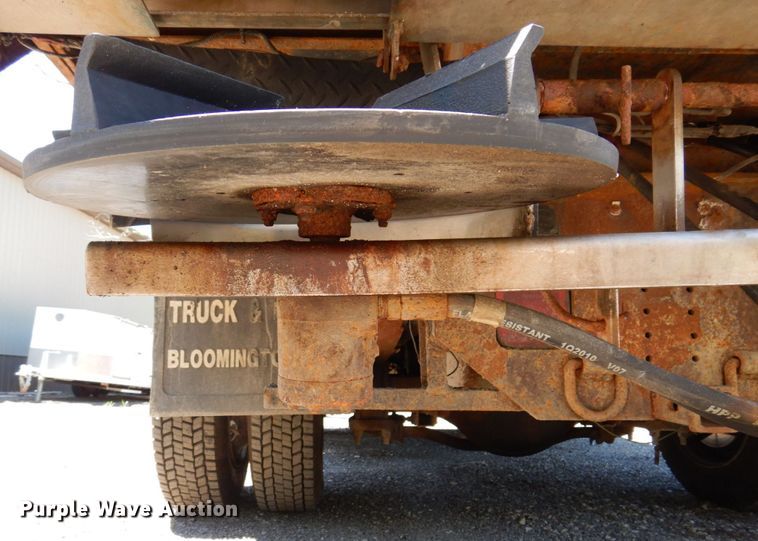 image for item KR9208 2003 GMC C4500  dump flatbed truck