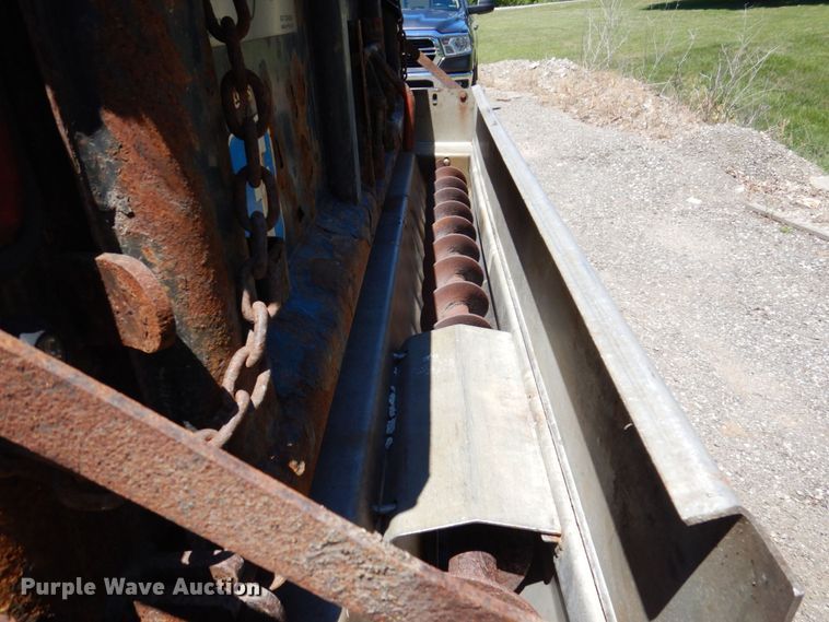 image for item KR9208 2003 GMC C4500  dump flatbed truck