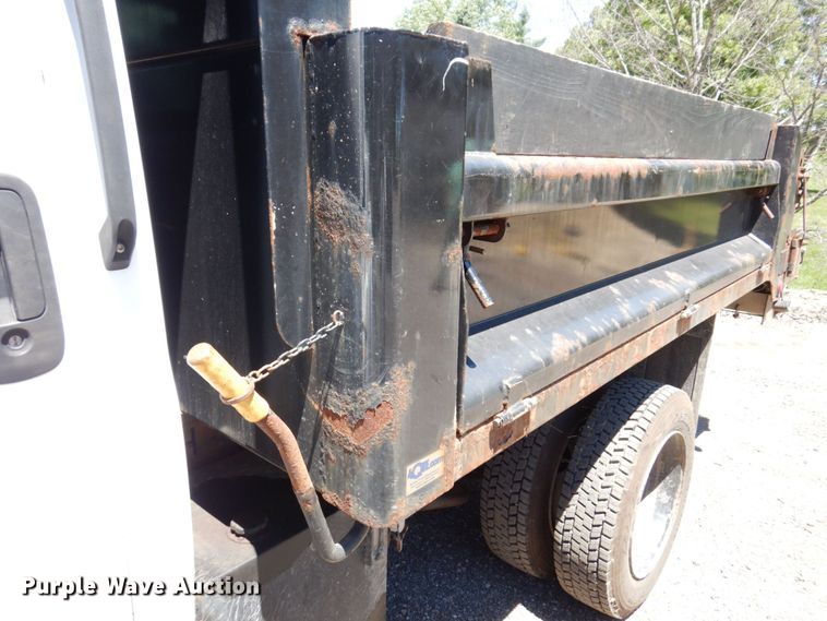 image for item KR9208 2003 GMC C4500  dump flatbed truck