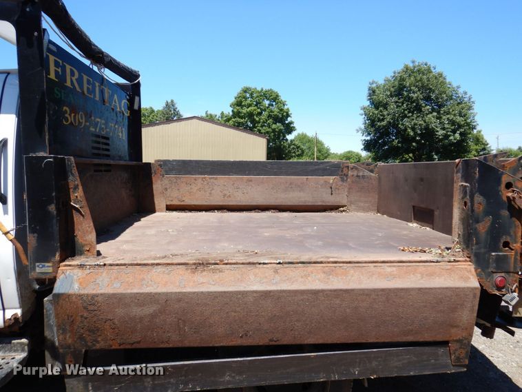 image for item KR9208 2003 GMC C4500  dump flatbed truck