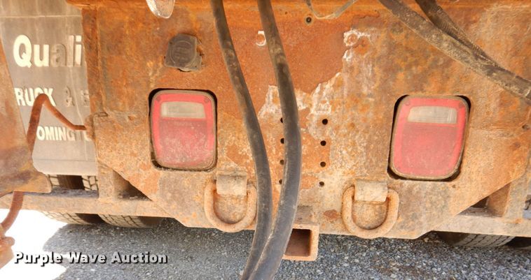 image for item KR9208 2003 GMC C4500  dump flatbed truck