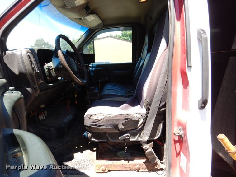 image for item KR9208 2003 GMC C4500  dump flatbed truck