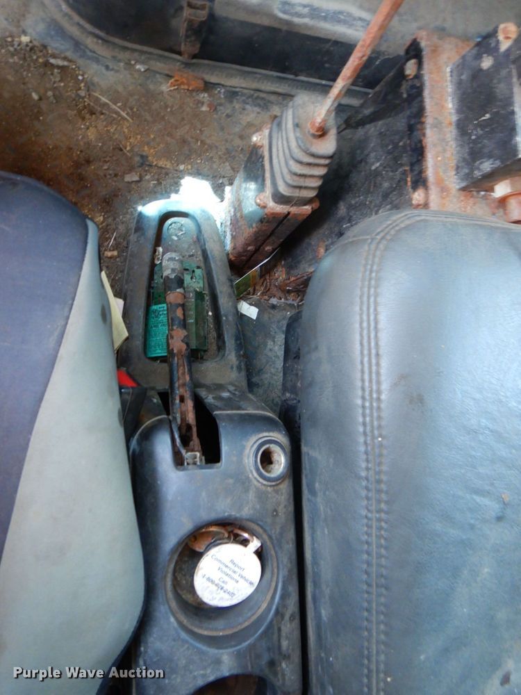 image for item KR9208 2003 GMC C4500  dump flatbed truck