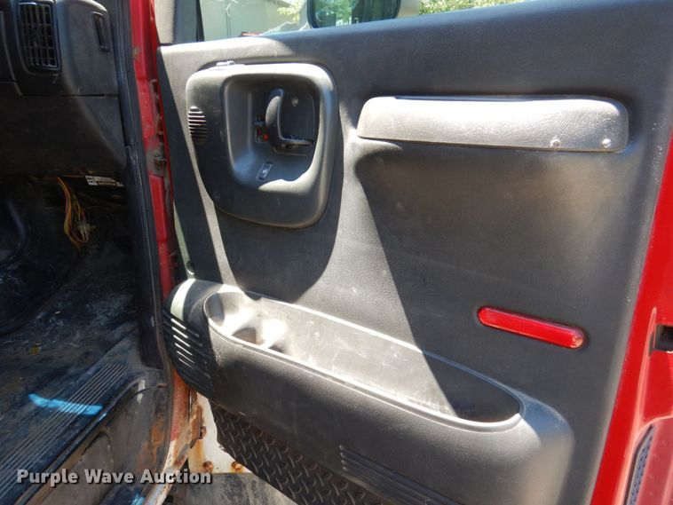 image for item KR9208 2003 GMC C4500  dump flatbed truck