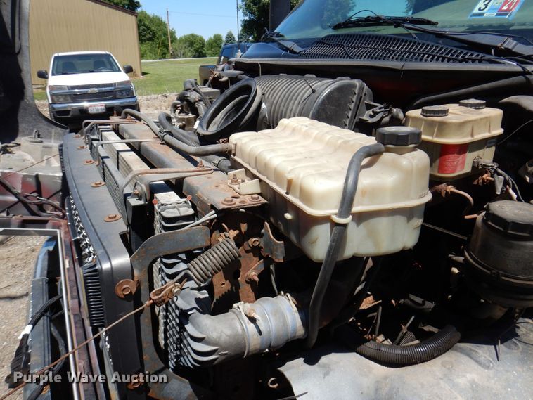 image for item KR9208 2003 GMC C4500  dump flatbed truck