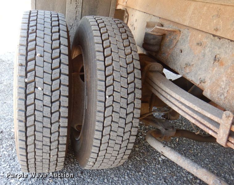 image for item KR9208 2003 GMC C4500  dump flatbed truck