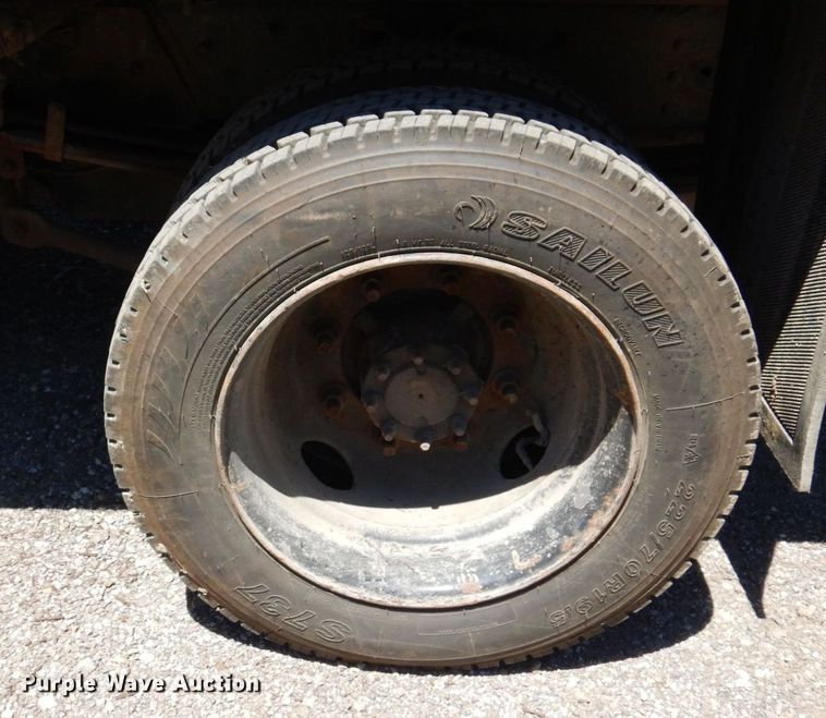 image for item KR9208 2003 GMC C4500  dump flatbed truck