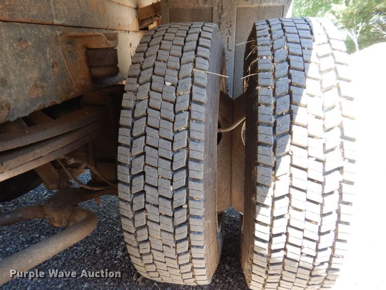 image for item KR9208 2003 GMC C4500  dump flatbed truck