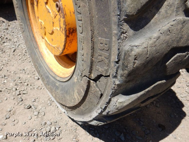 image for item KR9209 2004 JCB 215  backhoe