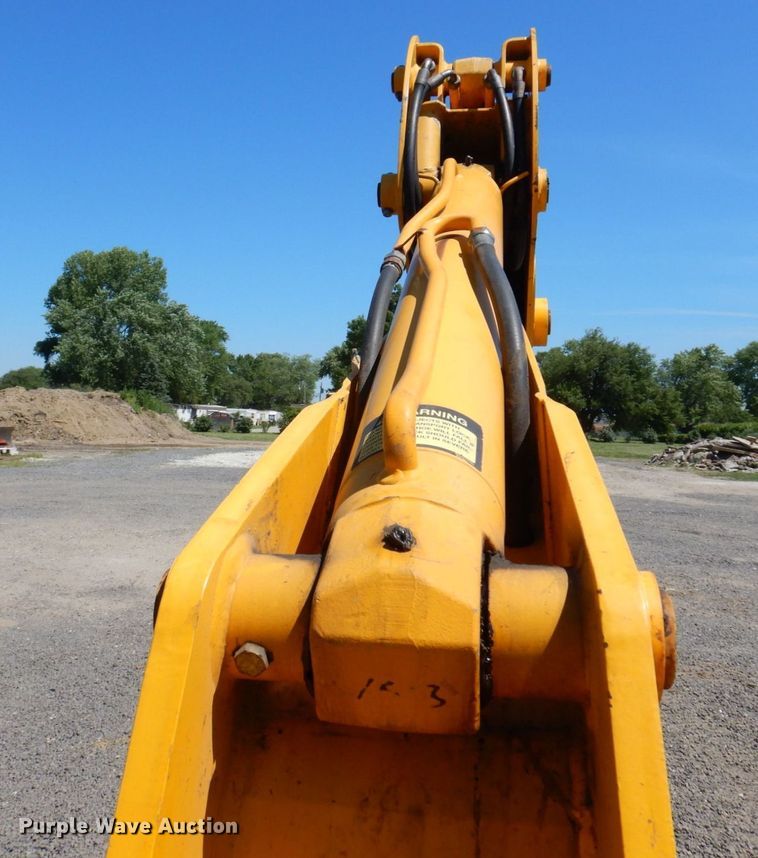 image for item KR9209 2004 JCB 215  backhoe