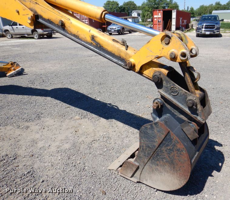 image for item KR9209 2004 JCB 215  backhoe