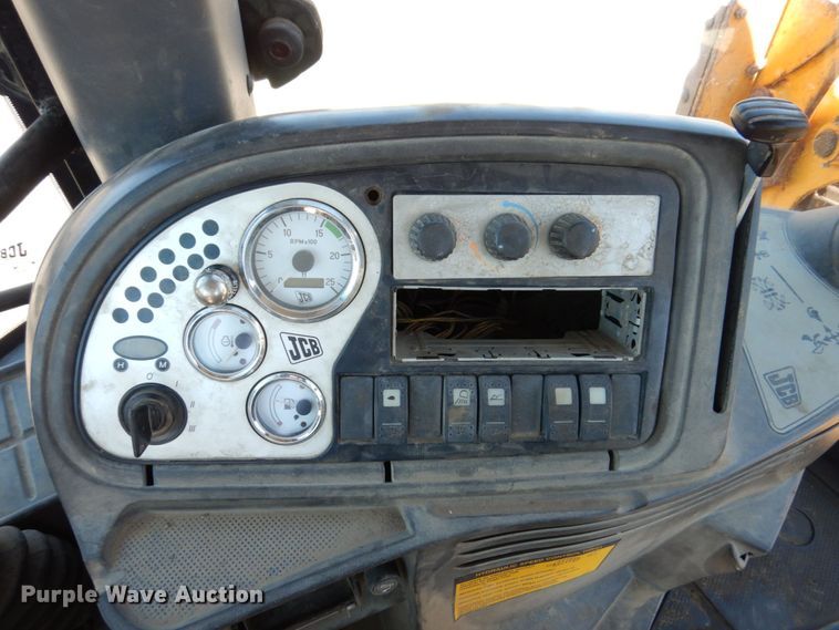 image for item KR9209 2004 JCB 215  backhoe