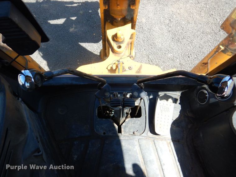 image for item KR9209 2004 JCB 215  backhoe