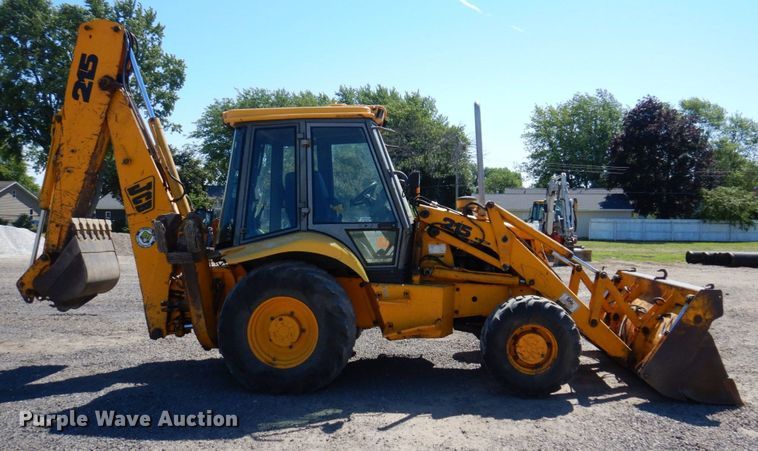 image for item KR9210 1994 JCB 215  backhoe