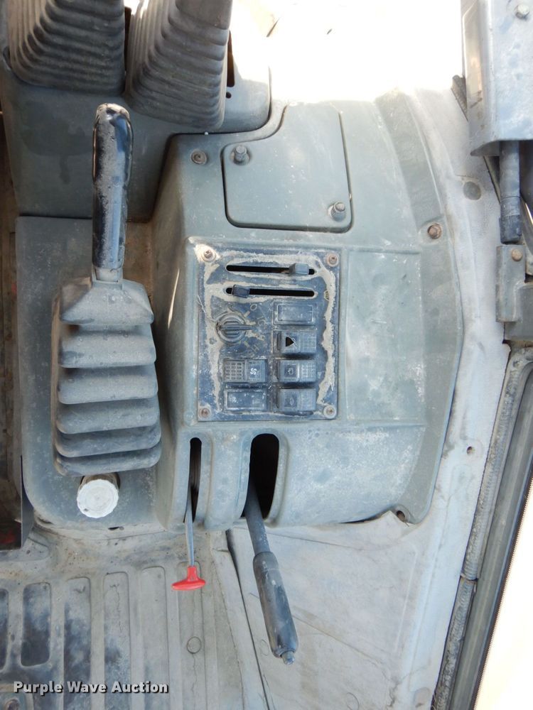 image for item KR9210 1994 JCB 215  backhoe