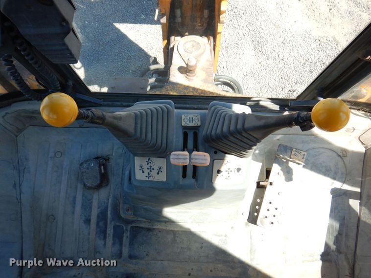image for item KR9210 1994 JCB 215  backhoe