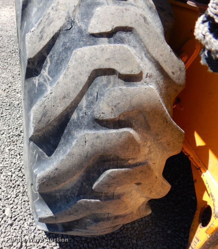 image for item KR9210 1994 JCB 215  backhoe