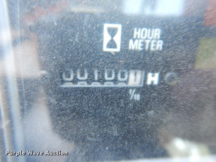 image for item KR9211 2004 Takeuchi TL130  tracked skid steer loader