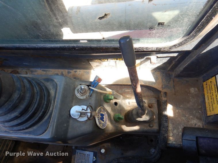 image for item KR9211 2004 Takeuchi TL130  tracked skid steer loader