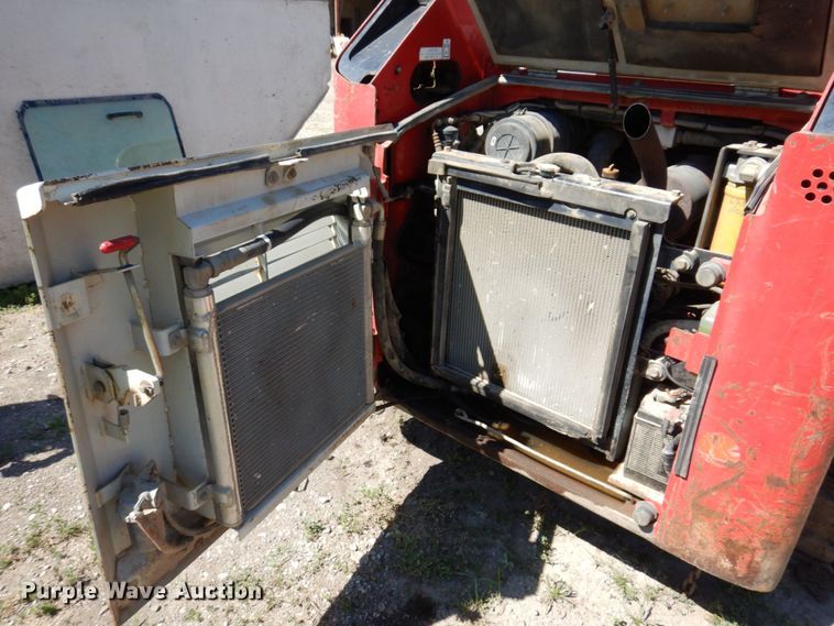 image for item KR9211 2004 Takeuchi TL130  tracked skid steer loader