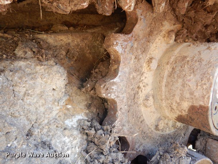 image for item KR9211 2004 Takeuchi TL130  tracked skid steer loader