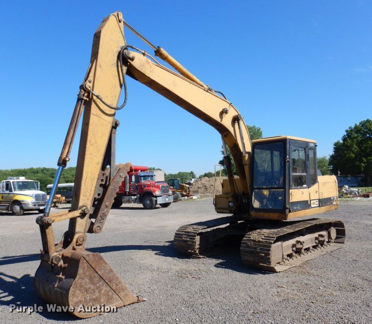 image for item KR9212 1989 Caterpillar E120B  excavator
