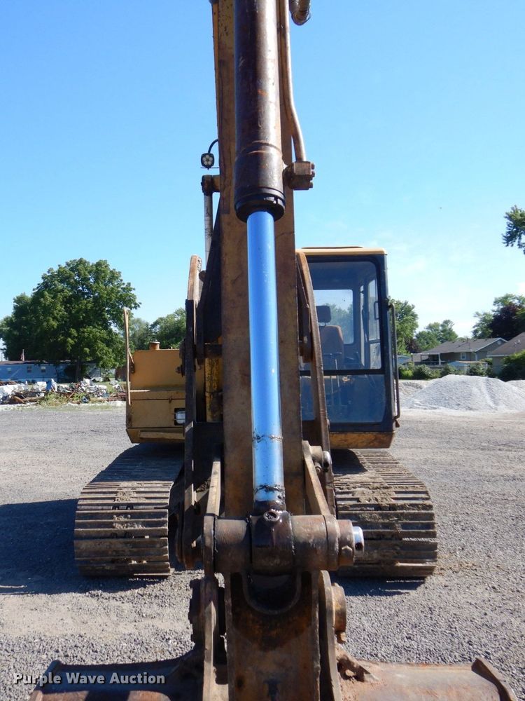 image for item KR9212 1989 Caterpillar E120B  excavator
