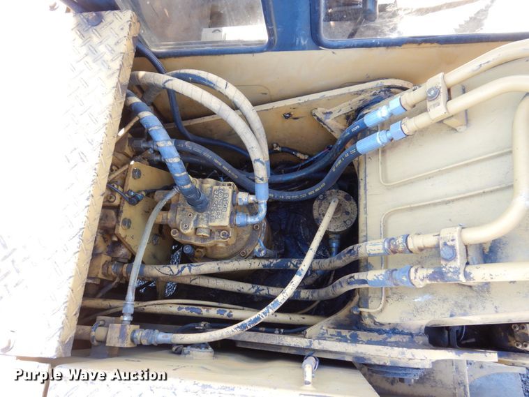 image for item KR9212 1989 Caterpillar E120B  excavator