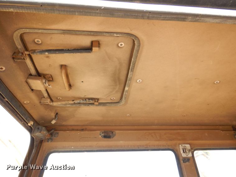 image for item KR9212 1989 Caterpillar E120B  excavator