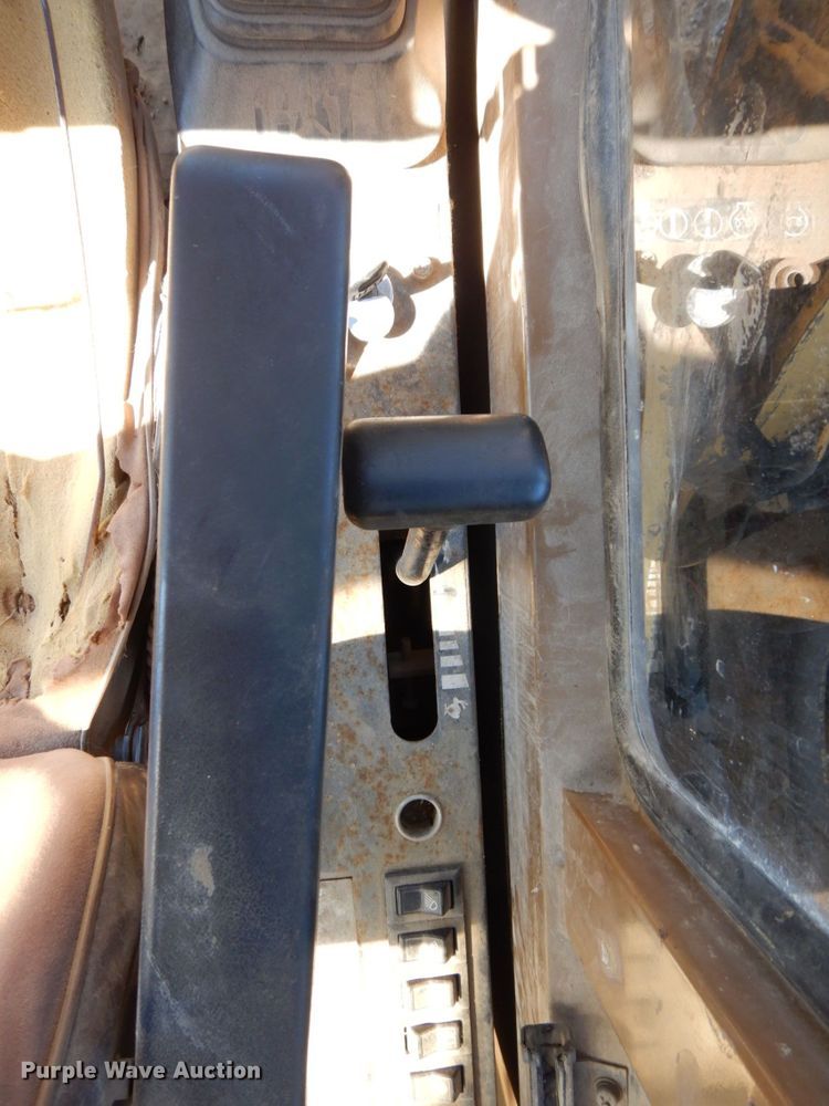 image for item KR9212 1989 Caterpillar E120B  excavator